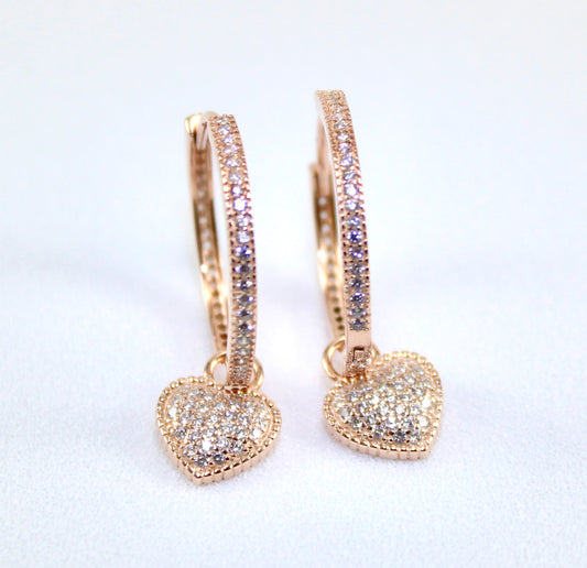 Orecchini cerchio con zirconi bianchi