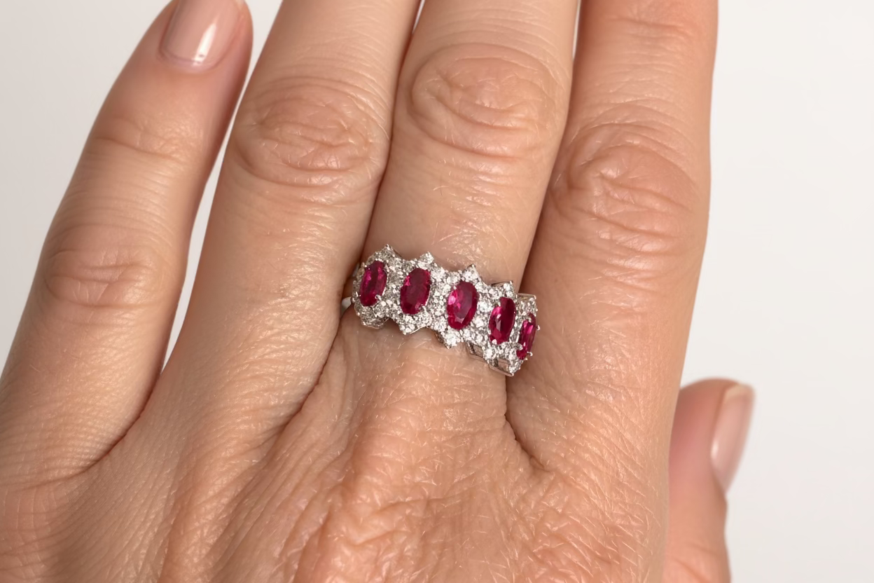Anello Divina