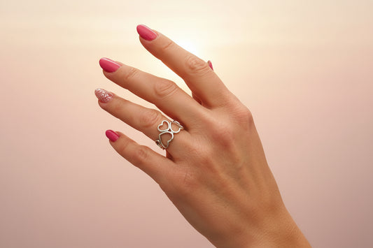 Anello fascia di cuori